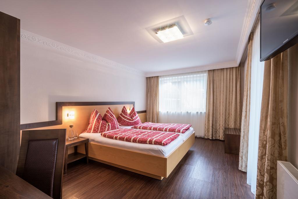 Apartment Mozart Майрхофен Экстерьер фото